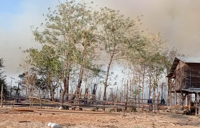 မင်းတုန်းမြို့နယ်၊ မှန်ရွာတွင် တောမီးကြောင့် အဘွားအို ၁ ဦးသေဆုံး၊ အိမ် ၁၆၀ ကျော်မီးလောင်