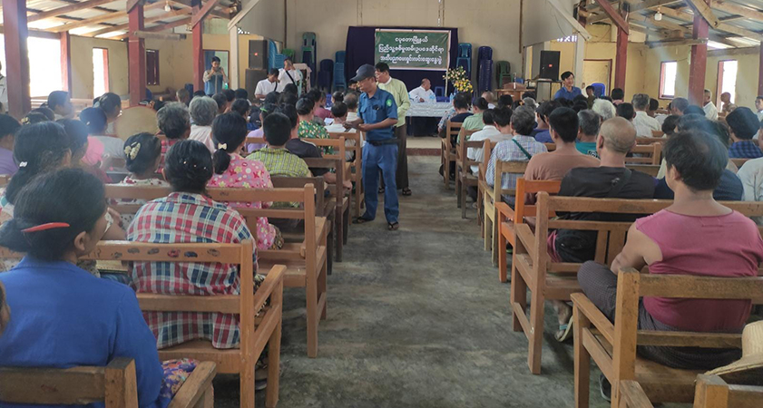 ငပုတောတွင် စစ်သင်တန်းတက်သူများကို ထောက်ပံ့ရန် ဒေသခံများဆီက ငွေကောက်ခံ
