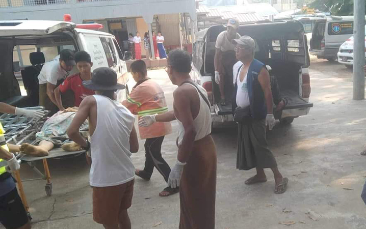ရွှေတောင်တွင် ဟိုက်ဂျက်ကားမှောက်ပြီး ၄ ဦးသေ၊ ၁၇ ဦးဒဏ်ရာရ