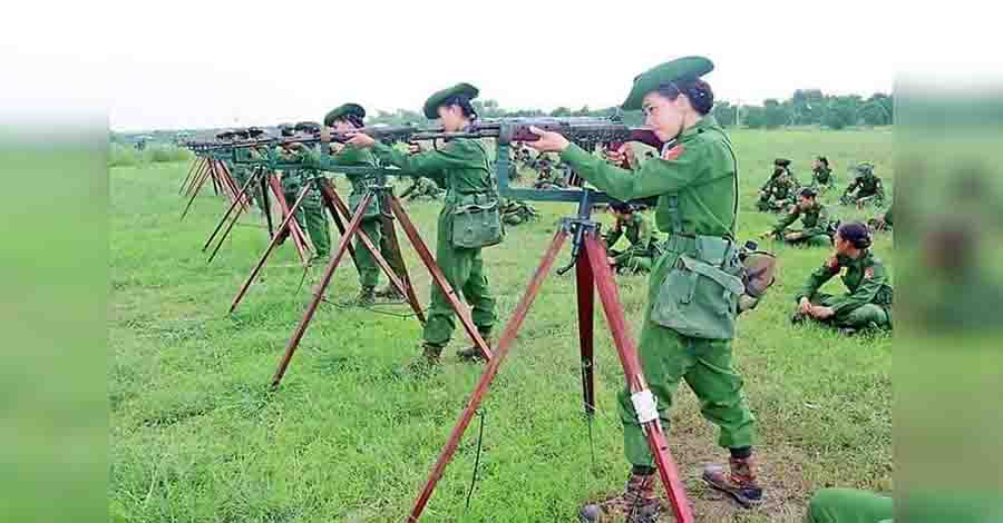စစ်ကောင်စီတပ်က အမျိုးသမီးတပ်သားသစ်များ စုဆောင်းနေ 