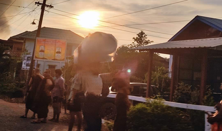 စစ်ကောင်စီက နေ့စဉ်တိုက်ခိုက်နေ၊ ပျော်ပွဲရွှင်ပွဲလျှော့ရန် မွန်ပြည်သစ်ပါတီထုတ်ပြန်