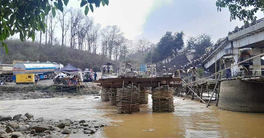 ကျောက်မဲ-သီပေါကြား ကျင်သီ ယာယီတံတားကို ကားငယ်များ ဖြတ်သန်းနိုင်ပြီ