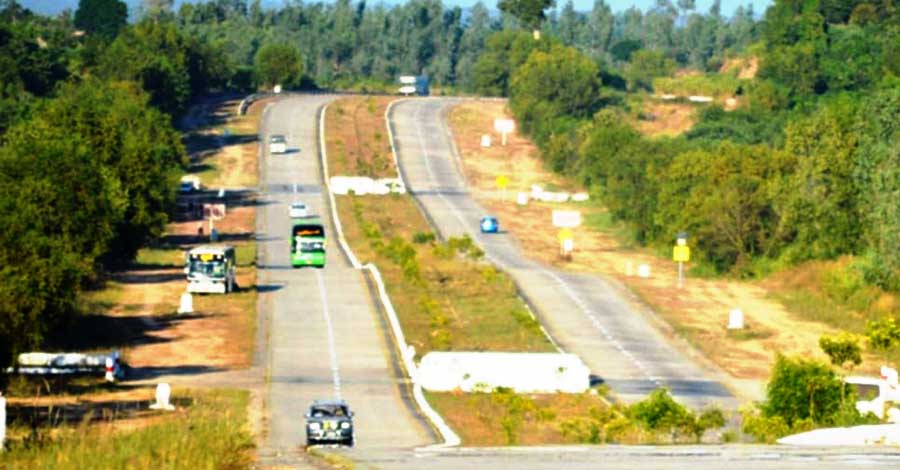 ရန်ကုန်-မန္တလေး အမြန်လမ်းတွင် ဒုရဲမှူး ၁ ဦး ကားတိုက်ခံရပြီး သေဆုံး