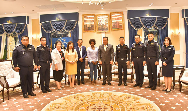 မြန်မာနိုင်ငံရှိ ကျားဖြန့်အွန်လိုင်းငွေလိမ်လုပ်ငန်း၌ ခိုင်းစေခံရသည့် ယူဂန္ဓာနိုင်ငံသားများအား ကယ်ထုတ်ရန် ဆွေးနွေး