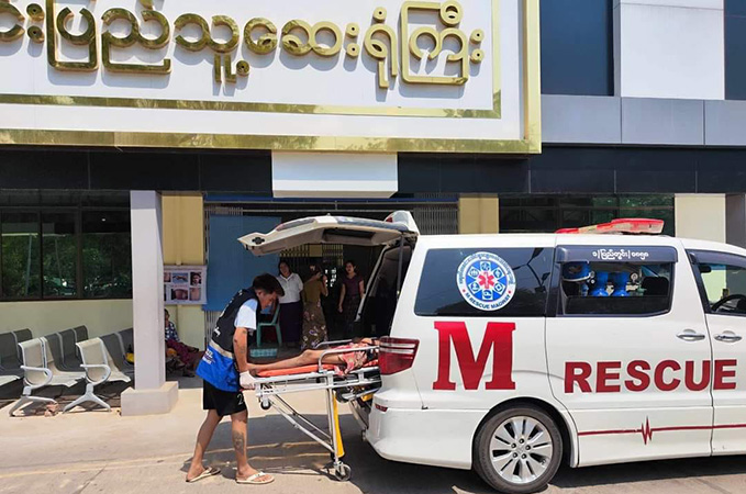 အပူချိန်ပိုမြင့်တက်လာသဖြင့် လမ်းသွားရင်း ရုတ်တရက်သတိလစ်သူများ ရှိလာ