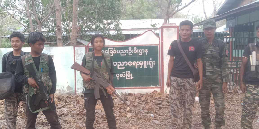 ပုလဲမြို့နယ်ပညာရေးမှူးရုံးကို BNRA ဝင်ရောက်စီးနင်းပြီး CDM လုပ်ရန် အသိပေး