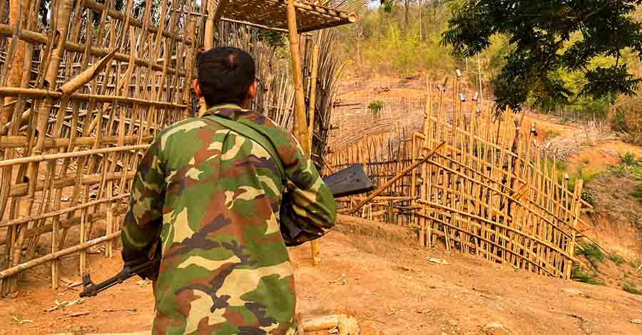 မိုးမောက်မြို့အနီး တိုက်ပွဲဖြစ်ပွားပြီး စစ်သား ၃ ဦး သေဆုံး၊ နှစ်ဖက် စစ်ရေးတင်းမာနေ