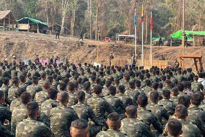 ရပ်စောက်တွင် အမျိုးသားများကို စစ်တပ်နှင့် RCSS အဖွဲ့က အပြိုင်အဆိုင် စစ်မှုထမ်းခိုင်းနေ