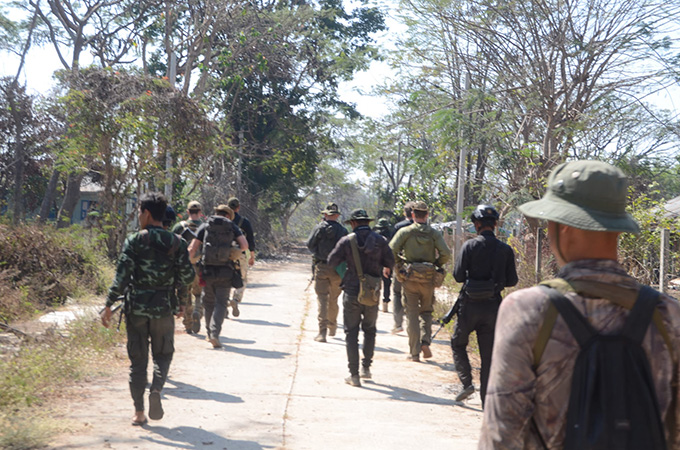 လွိုင်ကော်မြို့က စစ်ကောင်စီတပ် အခြေချနေရာများကို တော်လှန်ရေးတပ်များ ပိတ်ဆို့ထား