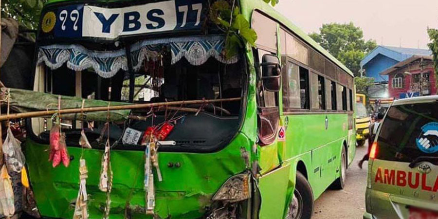 ကျိုက်ထိုနှင့် အင်းစိန်တို့တွင် ယာဉ်တိုက်မှုဖြစ်ပြီး လူ ၁၅ ဦးဒဏ်ရာရ