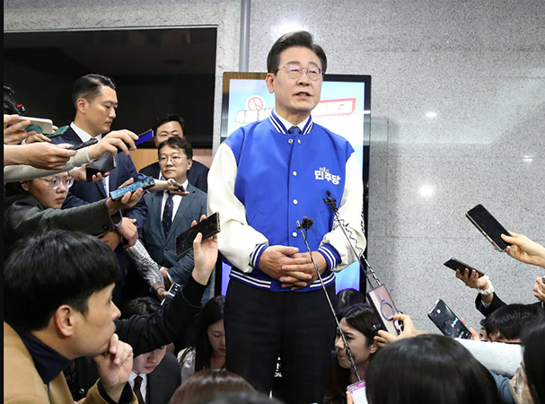 တောင်ကိုရီးယား လွှတ်တော်ရွေးကောက်ပွဲတွင် အတိုက်အခံပါတီက အပြတ်အသတ်အနိုင်ရ