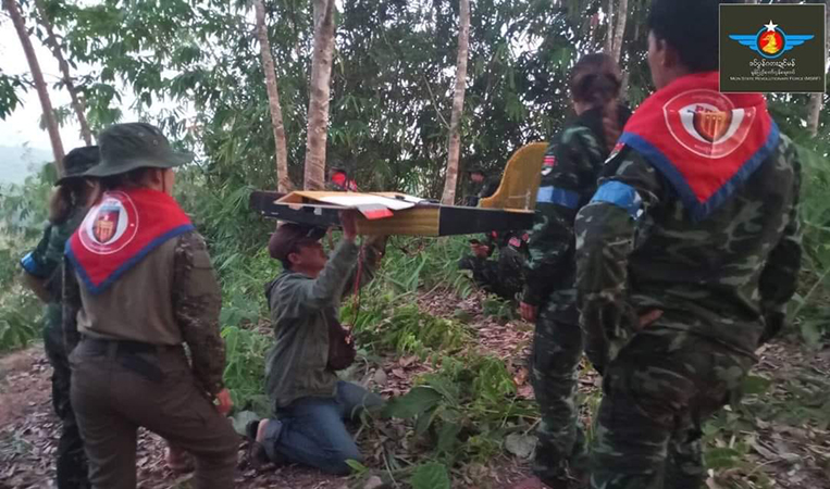 ရေး ခလရ ၂၉၉ ကို မွန်တော်လှန်ရေးပူးပေါင်းတပ် တိုက်ခိုက်၊ တိုက်ပွဲပြင်းထန်နေ