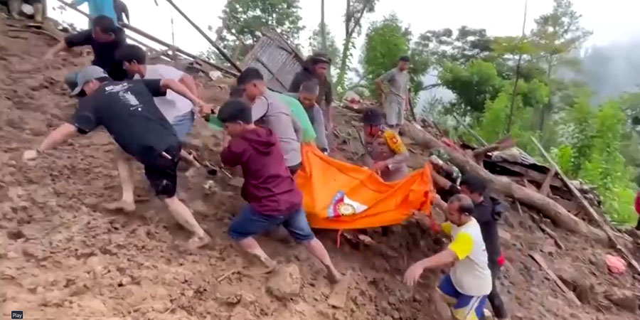 အင်ဒိုနီးရှားတွင် မြေပြိုပြီး လူ ၁၄ ဦးထက်မနည်း သေဆုံး