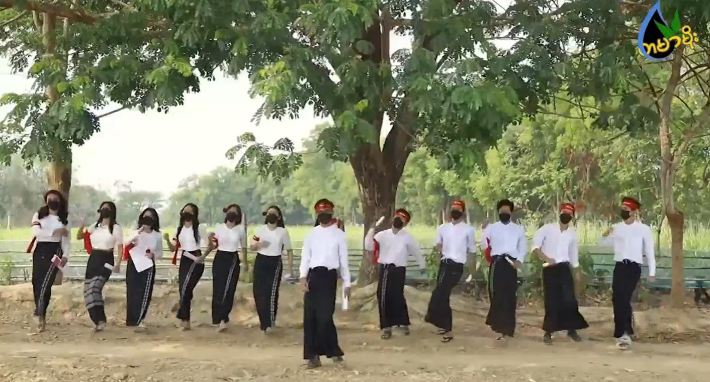 သင်္ကြန်သံချပ်များဖြင့် စစ်ကောင်စီကို ဝေဖန်ပြီး  တော်လှန်ရေးအစိုးရကို ထောက်ပြ