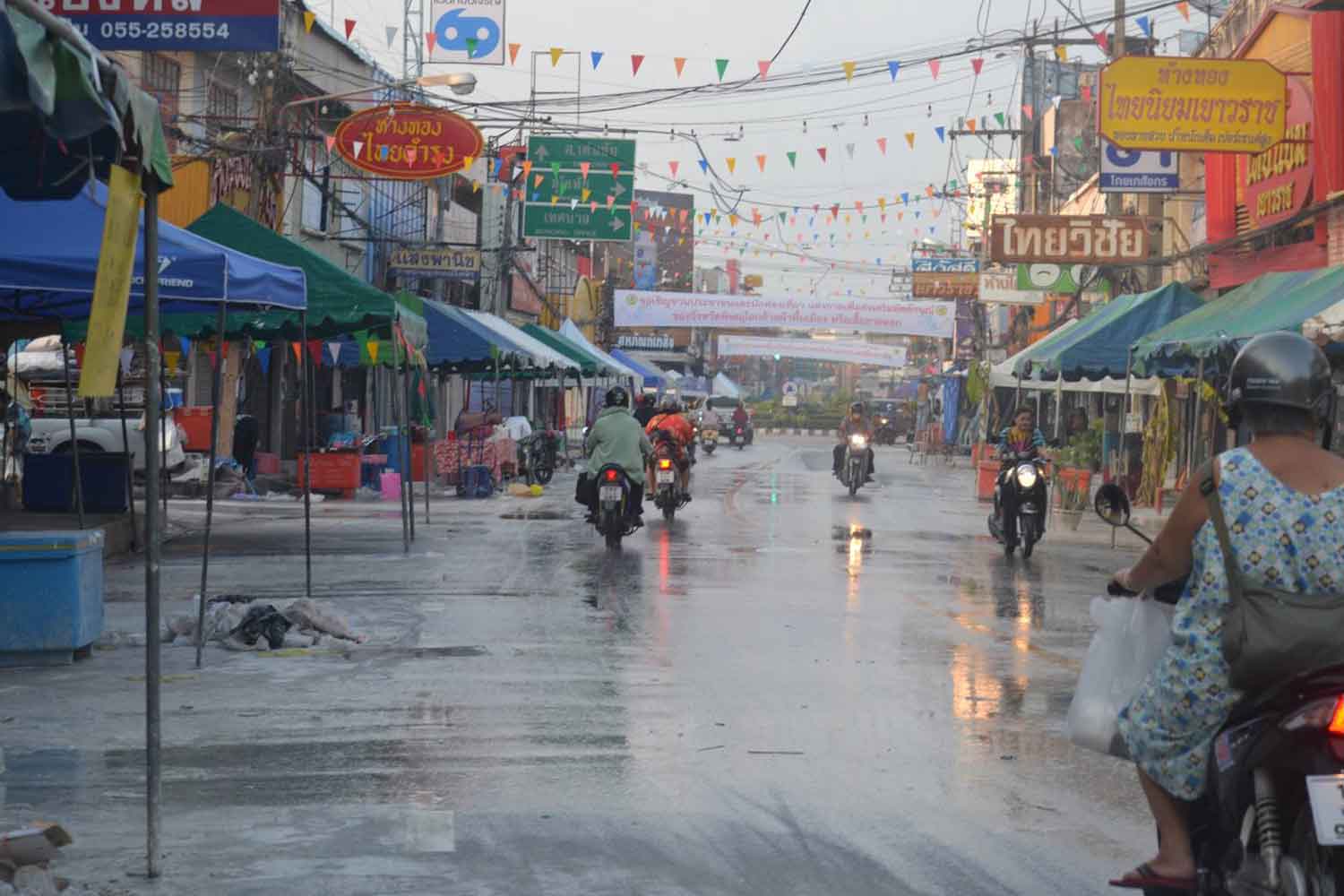 ထိုင်းသင်္ကြန်ပွဲတော် ၅ ရက်အတွင်း လူ  ၂၀၀ ကျော်သေဆုံး