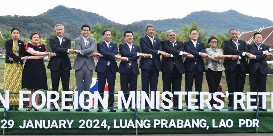 အားလုံးပါဝင်သည့် တွေ့ဆုံဆွေးနွေးမှုလုပ်ရန် အာဆီယံနိုင်ငံခြားရေးဝန်ကြီးများ တောင်းဆို
