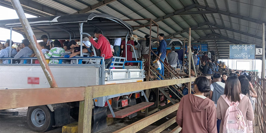 ကျိုက်ထီးရိုး တောင်တက်ကားခများ ထပ်မံ ဈေးတက်