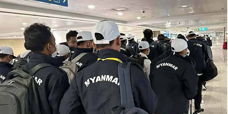 အမျိုးသားများ ပြည်ပအလုပ်ထွက်လုပ်ခွင့် စစ်ကောင်စီ ပိတ်