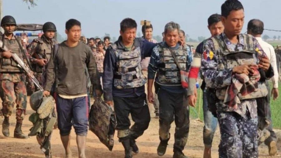 ဘင်္ဂလားဒေ့ရှ်ဘက်ကို စစ်ကောင်စီတပ်ဖွဲ့ဝင် ၁၃၀ ကျော် ထပ်မံထွက်ပြေး 