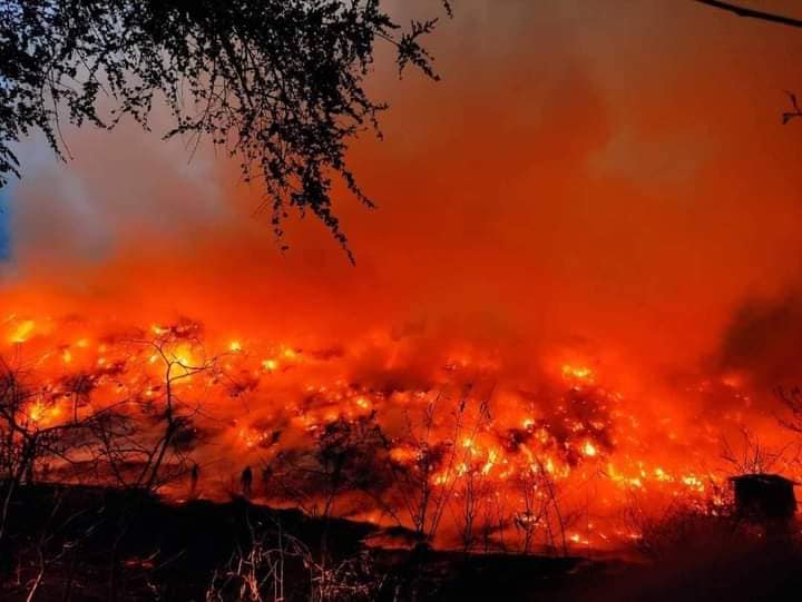 အမရပူရတွင် အမှိုက်ပုံမီးလောင်ရာမှ လူနေအိမ် ၁၂ လုံး မီးကူးစက်လောင်ကျွမ်း