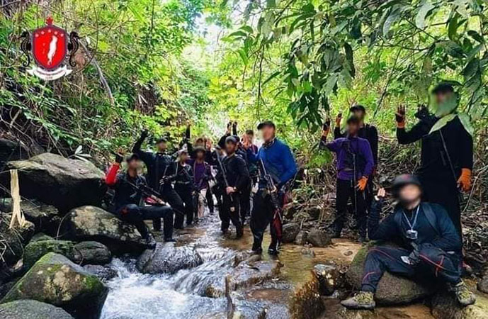 လောင်းလုံး စရဖ၊ ရဲစခန်းတို့ကို PDF ပူးပေါင်းတပ်တိုက်ခိုက်၊ ကဇူး-ဒဘတ်ချောင်းကူးတံတားကို စစ်တပ်က ဖောက်ခွဲ