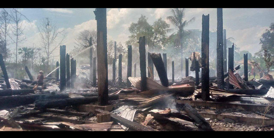 ကျောက်ထုတွင် ဘုန်းကြီးကျောင်းကို စစ်တပ်ကဗုံးကြဲ၊ ၂၀ ကျော်သေဆုံးပြီး ၃၀ ကျော်ဒဏ်ရာရ