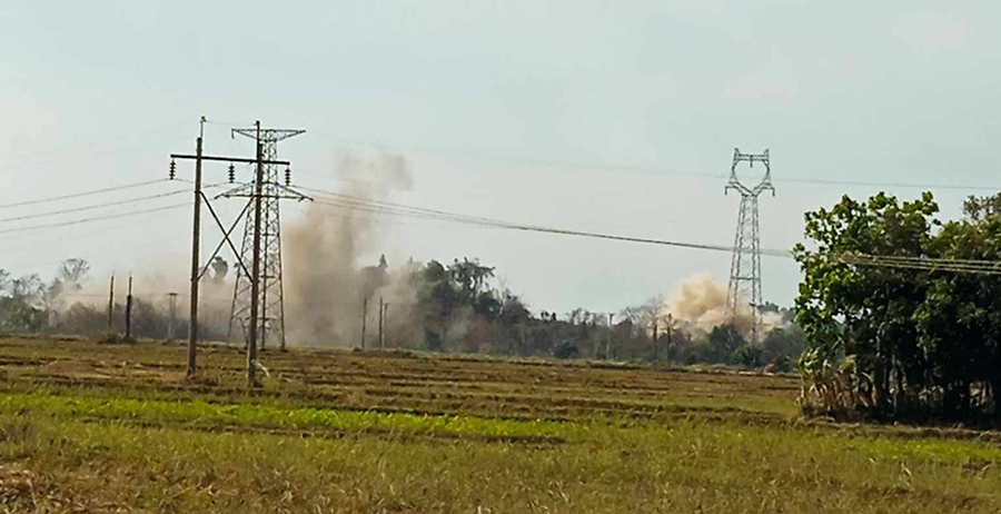 သံတွဲတွင် တိုက်ပွဲဆက်လက်ပြင်းထန်၊ စစ်တပ်က လက်နက်ကြီး အများအပြား ပစ်ခတ်