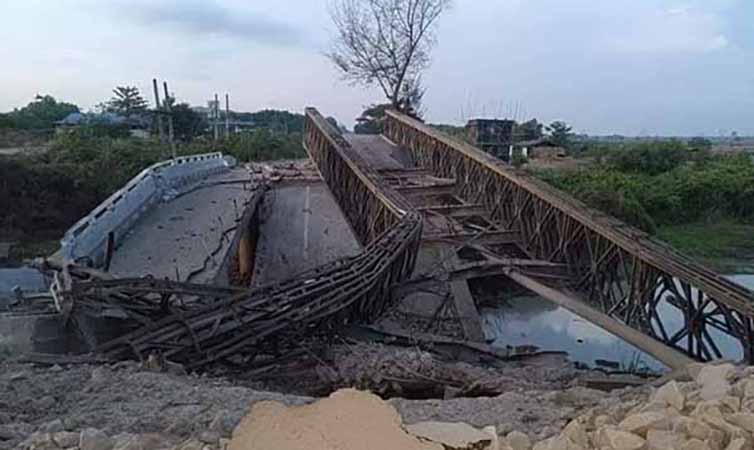 ဘီးလင်း ကျုံအိတ်တံတား မိုင်းထပ်ခွဲခံရပြီး ဆက်သွယ်ရေးပြတ်တောက်