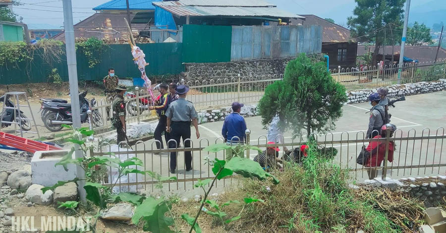 သံတွဲတွင် စစ်တပ် လက်နက်ကြီးထိမှန်ပြီး အရပ်သား ၃ ဦး ဒဏ်ရာရ၊ မင်းတပ်တွင် ပြည်သူ ၁ ဦး သေနတ်ဖြင့် ပစ်ခံရ