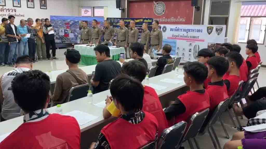 ချင်းမိုင်၌ ဆိုးသွမ်းလူငယ်များအား လိုက်လံဖမ်းဆီးစဉ် အထောက်အထားမဲ့ မြန်မာ ၂၇ ဦး အဖမ်းခံရ