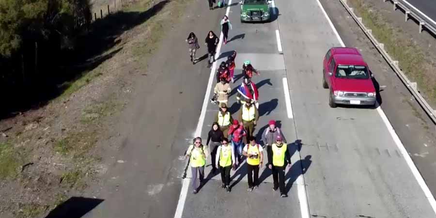 ချီလီတွင် ရောဂါသည်သားဖြစ်သူ၏ ဆေးကုသစရိတ်အတွက် မိခင်က မိုင်ရာချီလမ်းလျှောက် ရန်ပုံငွေရှာ