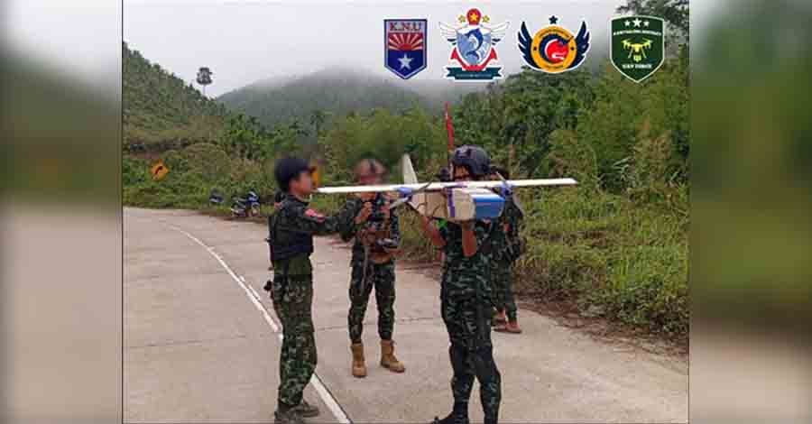 ကနီတွင် စစ်ကောင်စီ ဗုံးကြဲ၊ ပြည်ကြီးမဏ္ဍိုင်တွင် ဂိတ်နှင့် ရဲစခန်း တိုက်ခိုက်ခံရ