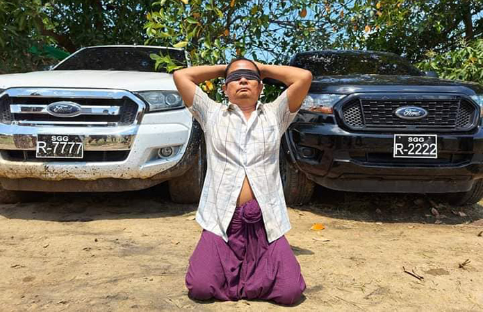 ရဲအရာခံဗိုလ် ၁ ဦးနှင့် ဒုတပ်ကြပ် ၁ ဦးတို့ကို မုံရွာပလဖ ဖမ်းဆီး