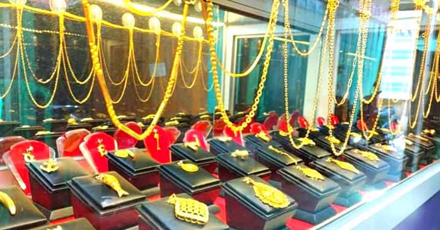 ရွှေဈေး  ၅၈ သိန်းကျော်ထိ ထိုးတက်လာသဖြင့်  ရွှေဆိုင်များ အရောင်းရပ်ထား