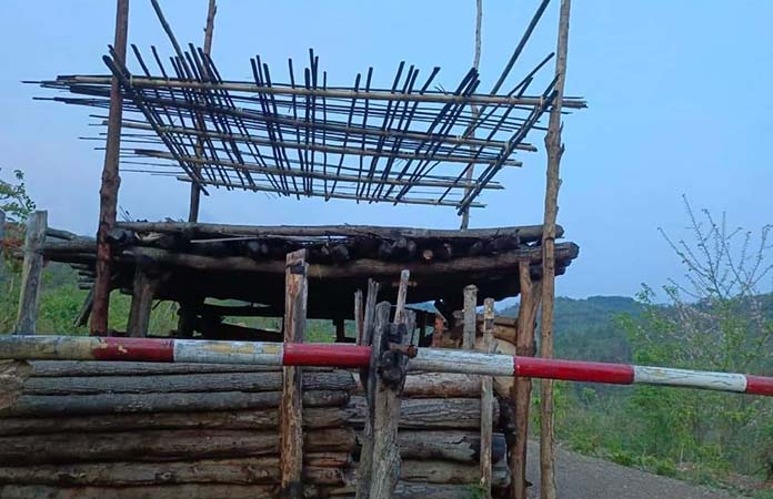 ငဖဲတွင် စစ်တပ်ဂိတ်စခန်း တိုက်ခိုက်ခံရ၊ ၁ ဦးသေပြီး သေနတ်နှင့် ခဲယမ်းများ သိမ်းဆည်းမိ