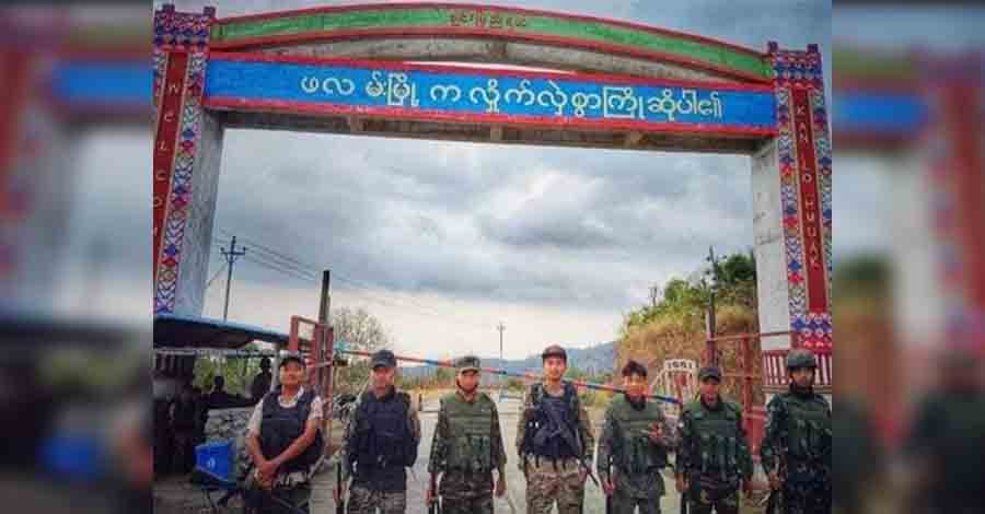 ရဲတပ်ကြပ်ကြီး ၁ ဦးအပါအဝင် ရဲ ၃ ဦး CNO/CNDF ထံအလင်းဝင်