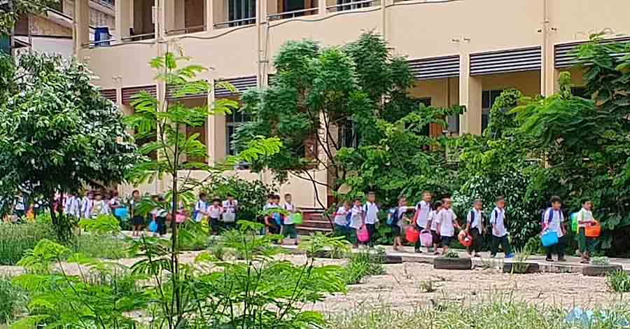 အခြေခံပညာကျောင်းအပ်နှုန်း ယခင်ပညာသင်နှစ်ထက် လျော့ကျ
