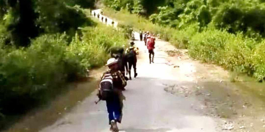 ပဲခူးရိုးမပေါ်၌ တိုက်ပွဲပြင်းထန်နေ၊ ခင်ဦးတွင် စစ်ကောင်စီတပ်ဖွဲ့ဝင် ၂ ဦး ပစ်ခတ်ခံရပြီး သေဆုံး