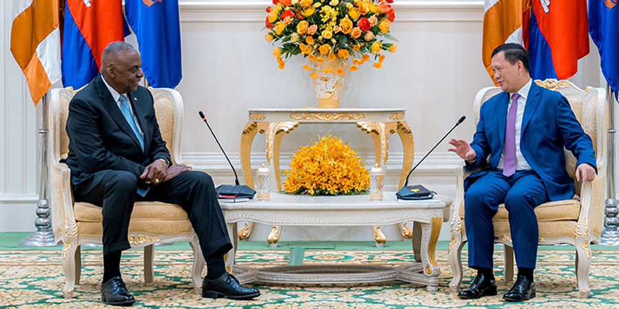 အမေရိကန် ကာကွယ်ရေးဝန်ကြီး ကမ္ဘောဒီးယား သွားရောက်