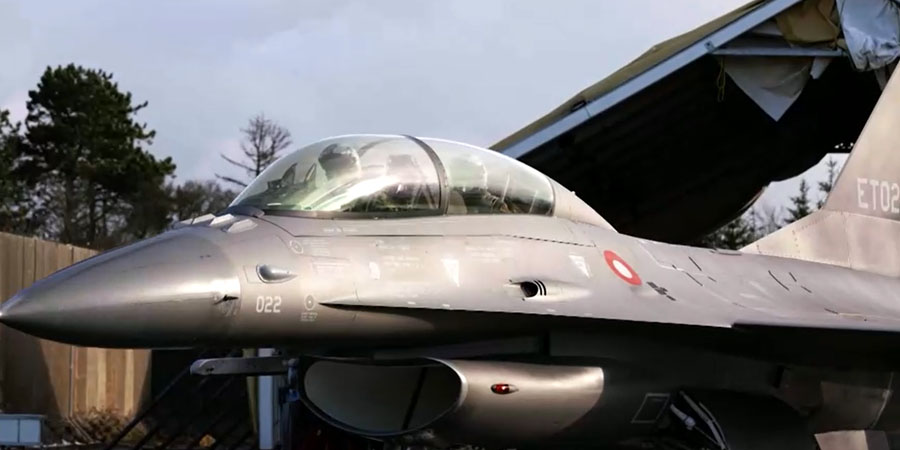 F-16s တိုက်လေယာဥ်ထားမည့် ပြည်ပနေရာအား ယူကရိန်းရှာဖွေ