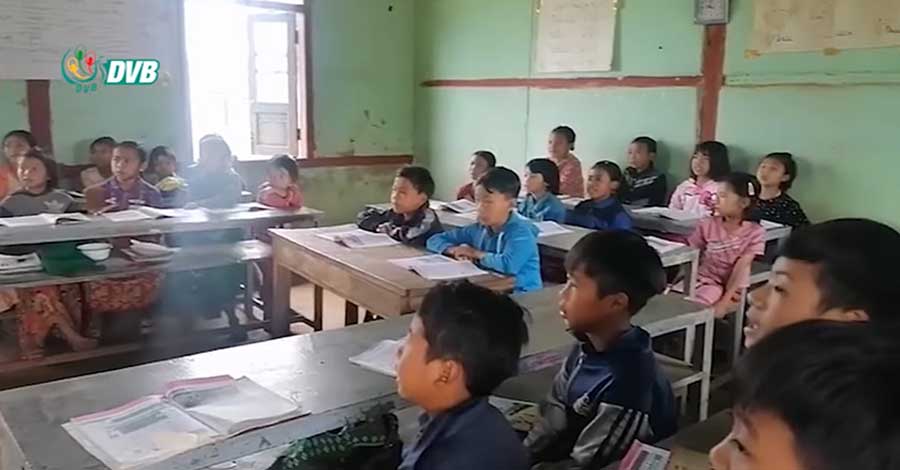 ကရင်နီဒေသတွင် တော်လှန်ရေးအင်အားစုများက  ကျောင်းပေါင်း ၄၅၀ နီးပါး ဖွင့်လှစ်