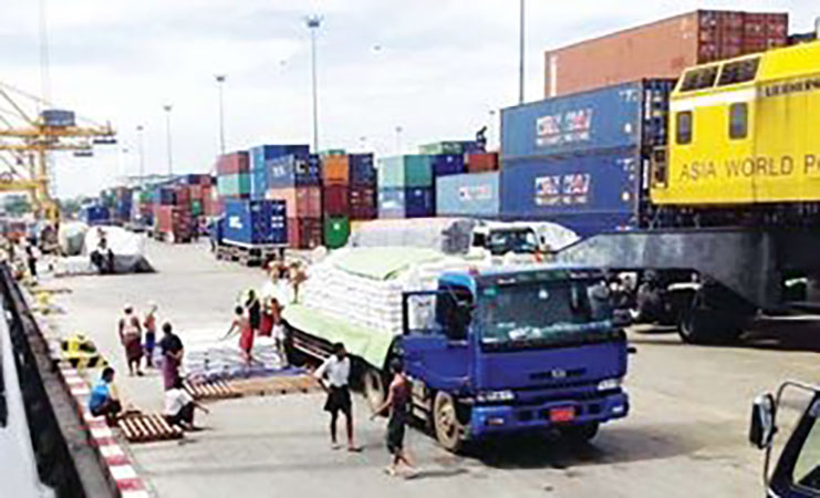 “နယ်စပ်ကုန်သွယ်ရေးတွေ မပွင့်သရွေ့  Barter System အောင်မြင်ဖို့ မဖြစ်နိုင်ဘူး”- ဝါရင့်စီးပွားရေး ပညာရှင်