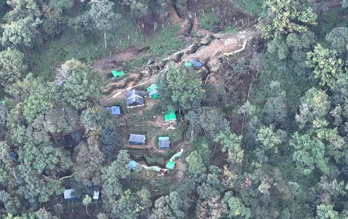 မိုးကုတ်တွင် ပစ်ခတ်မှုဖြစ်ပြီး ချောင်းကြီးတံတား မိုင်းခွဲခံရ၊ စစ်တပ်က သိုင်းငင်းရွာလုံးကျွတ်နီး ပါး မီးရှို့ဖျက်ဆီး