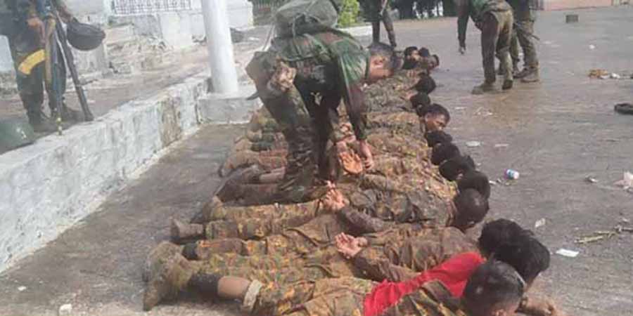 ကျောက်မဲ၌ စစ်ကောင်စီ တပ်သား ၁၇ ဦး လက်နက်ချ