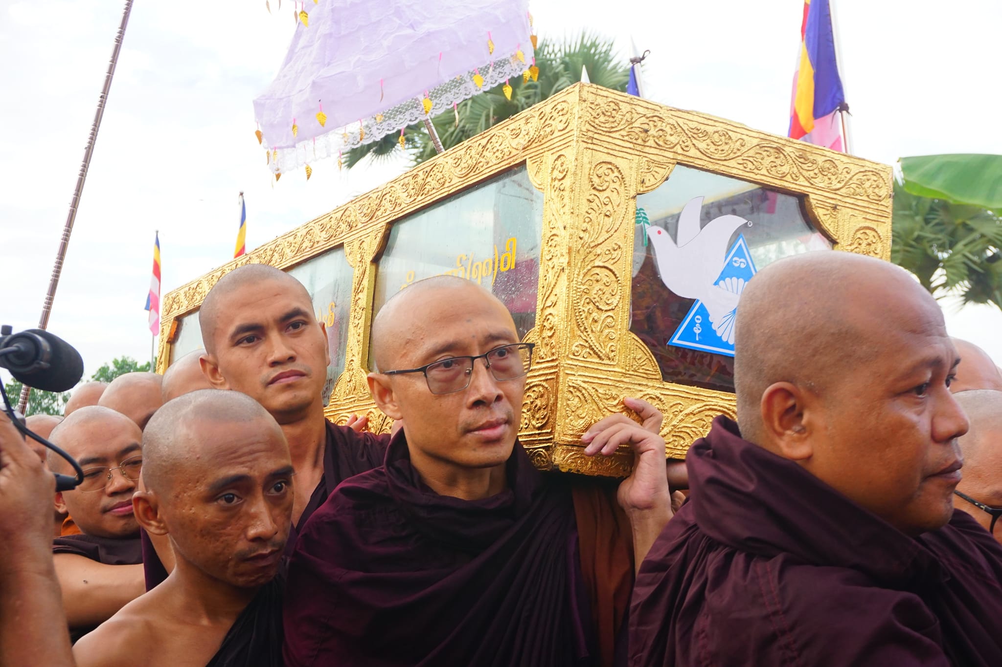 ဝင်းနိမ္မိတာရုံကျောင်းတိုက် ဆရာတော်၏ နောက်ဆုံးခရီး (ဓာတ်ပုံ)