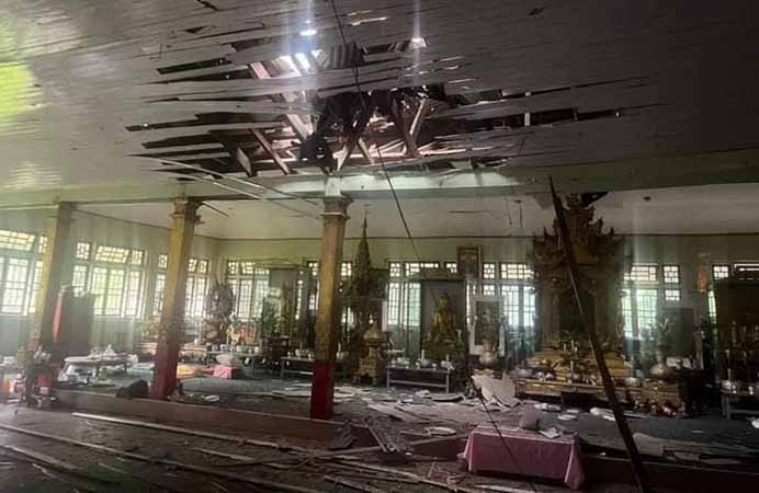 မိုးကုတ်တွင် ဘုန်းကြီးကျောင်းထဲ လက်နက်ကြီးကျပြီး ကိုရင် ၁ ပါး ပျံလွန်တော်မူ