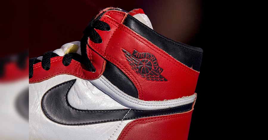 NIKE ကုမ္ပဏီ ဝင်ငွေရော ရှယ်ယာစျေးပါ စံချိန်တင်ထိုးကျ