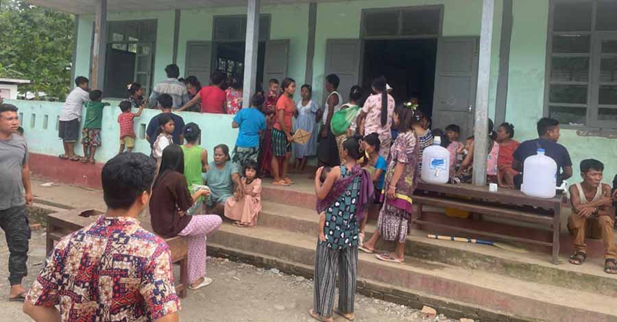 ဖလမ်းသို့ ကလေးနယ်က စစ်ရှောင်သူ ၂,၀၀၀ ခန့်ရောက်ရှိနေ