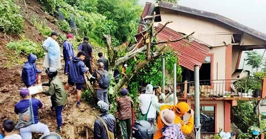 မီဇိုရမ်တွင် မြေပြိုမှုကြောင့် စစ်ရှောင် မိသားစုဝင် ၃ ဦး သေဆုံး 