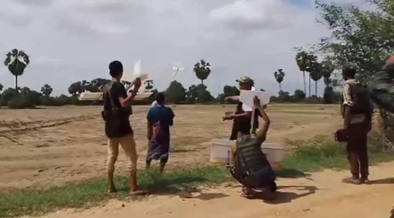 ဘုတလင် စစ်ကောင်စီအထိုင်စခန်း ဒရုန်းဖြင့် ဗုံးကြဲခံရ၊ ရမည်းသင်းအချုပ်ကား လုံခြုံရေးရဲများ မိုင်းဆွဲခံရပြီး ၂ ဦးသေဆုံး